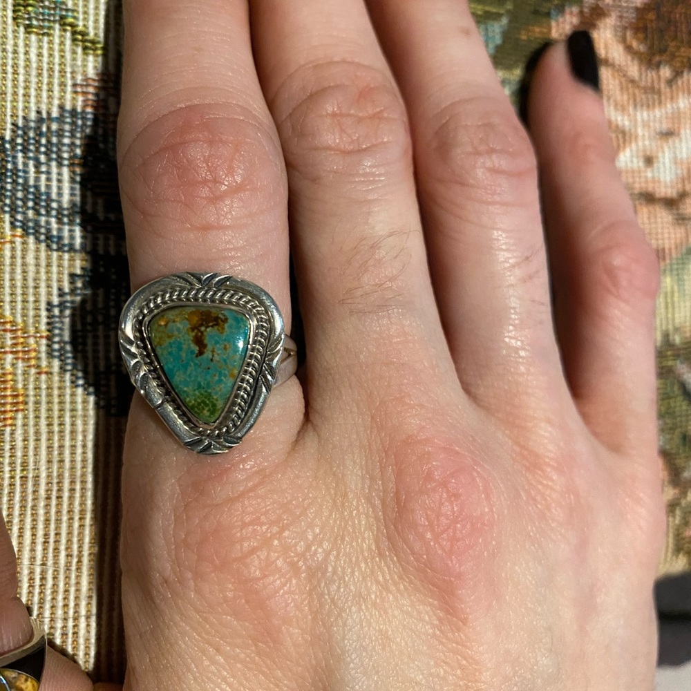 Vintage sterling native American turquoise ring